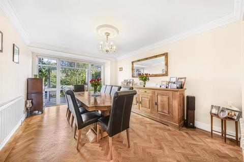 4 bedroom semi-detached house for sale, Warren Pond Road, London E4