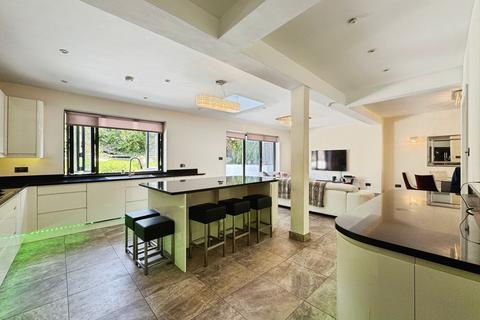 5 bedroom semi-detached house for sale, Colindeep Gardens, London, NW4