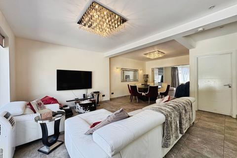 5 bedroom semi-detached house for sale, Colindeep Gardens, London, NW4