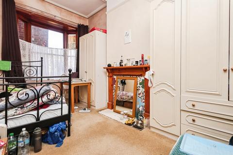 3 bedroom terraced house for sale, Avenue Road, ROWLEY REGIS