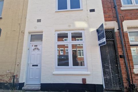 3 bedroom terraced house to rent, Leicester LE2