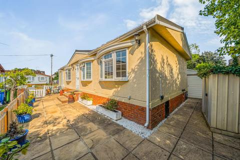 2 bedroom park home for sale, Devon Close, Sandhurst GU47