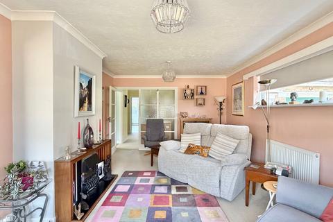 2 bedroom bungalow for sale, Frant Avenue, Bexhill-on-Sea, TN39