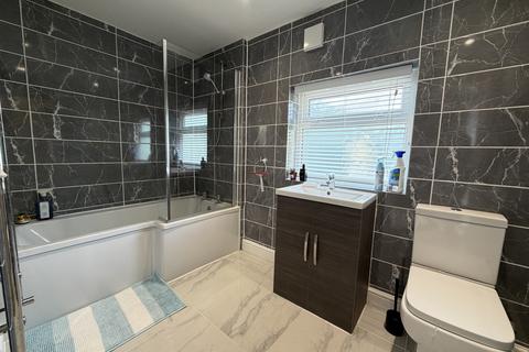 3 bedroom house to rent, Pearl Street, CARDIFF