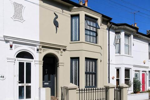 2 bedroom maisonette for sale, Meeching Road, Newhaven