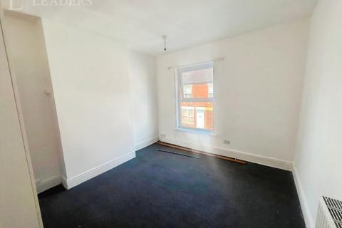 3 bedroom terraced house to rent, Stanton Street, DE23
