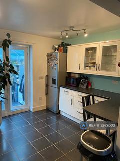 2 bedroom terraced house to rent, Blyth Close, London, E14