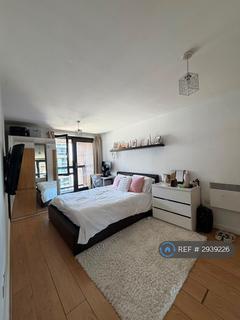 2 bedroom flat to rent, Canningtown, London, E16