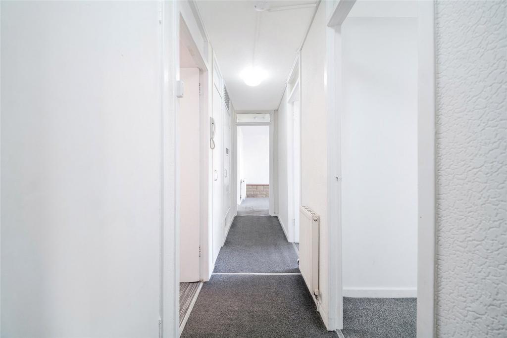 Apartment in Glasgow, South Lanarkshire - View 5