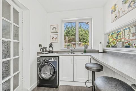 3 bedroom semi-detached house for sale, Towngate, Ossett