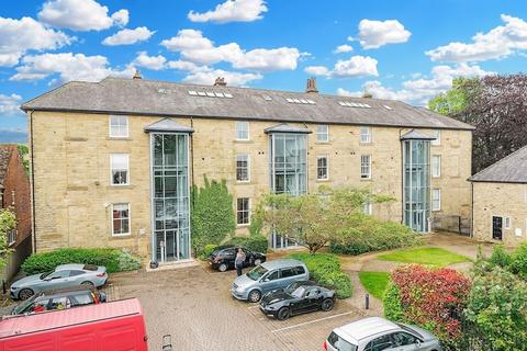 2 bed flat/apartment for rent in Roseville Avenue, Harrogate, HG1