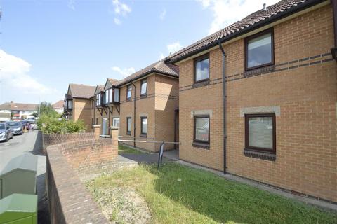 1 bedroom apartment for sale, Portland Close, Romford