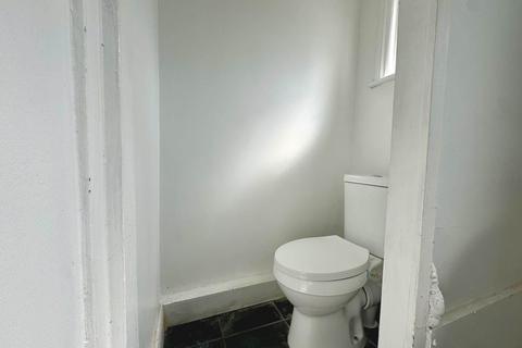 3 bedroom terraced house to rent, Norfolk Road, London, E6