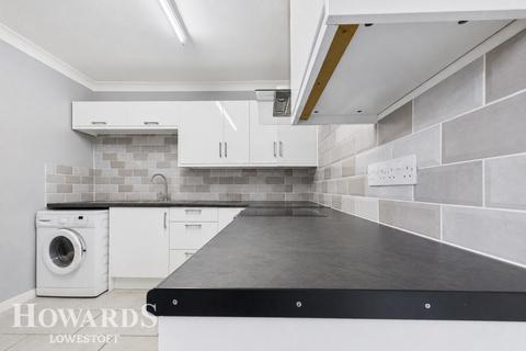 2 bedroom end of terrace house for sale, Walmer Road, Lowestoft