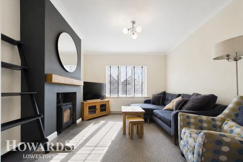 2 bedroom end of terrace house for sale, Walmer Road, Lowestoft
