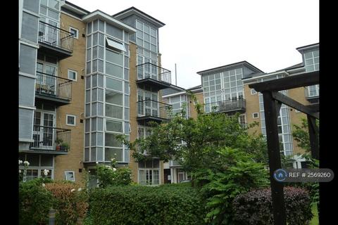 undefined, Amber Court, Romford, RM1