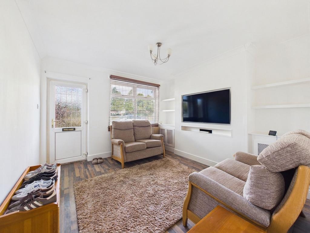 House in Gedling, Nottinghamshire - View 5