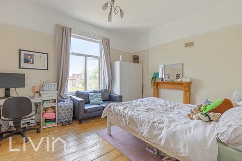 2 bedroom flat for sale, 101 Bedford Hill, London SW12