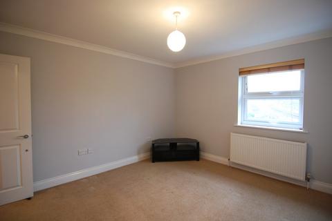 2 bedroom apartment to rent, Priory Road, Tonbridge TN9