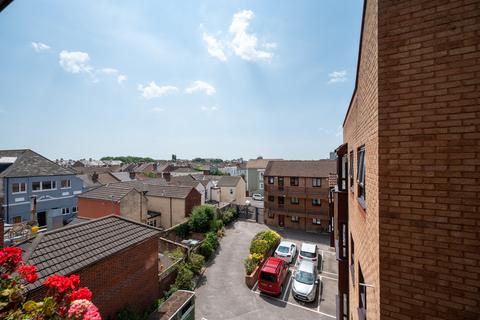 2 bedroom apartment for sale, Albert Road, Southsea