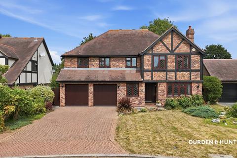 5 bedroom detached house for sale, Fordyce Close, Emerson Park, RM11