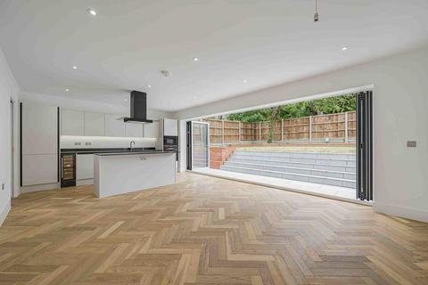 6 bedroom detached house for sale, Carlton Road, Sidcup