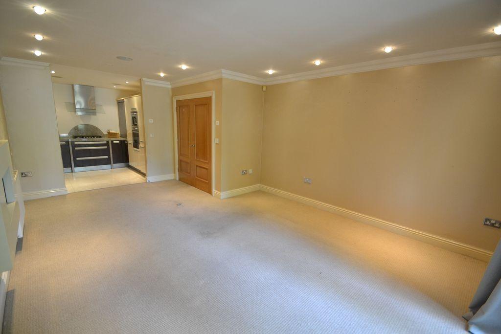 Apartment in Bromley - More