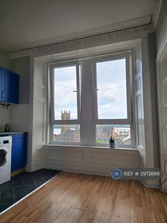 2 bedroom flat to rent, Lyon Street, Dundee, DD4