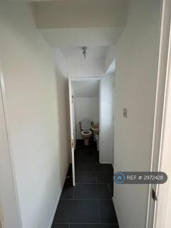 3 bedroom end of terrace house to rent, Pendragon Walk, London, NW9
