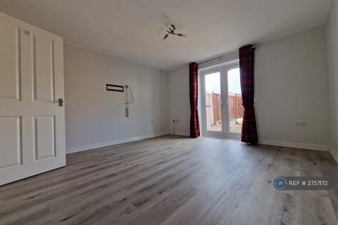 3 bedroom terraced house to rent, Brythill Drive, Brierley Hill, DY5