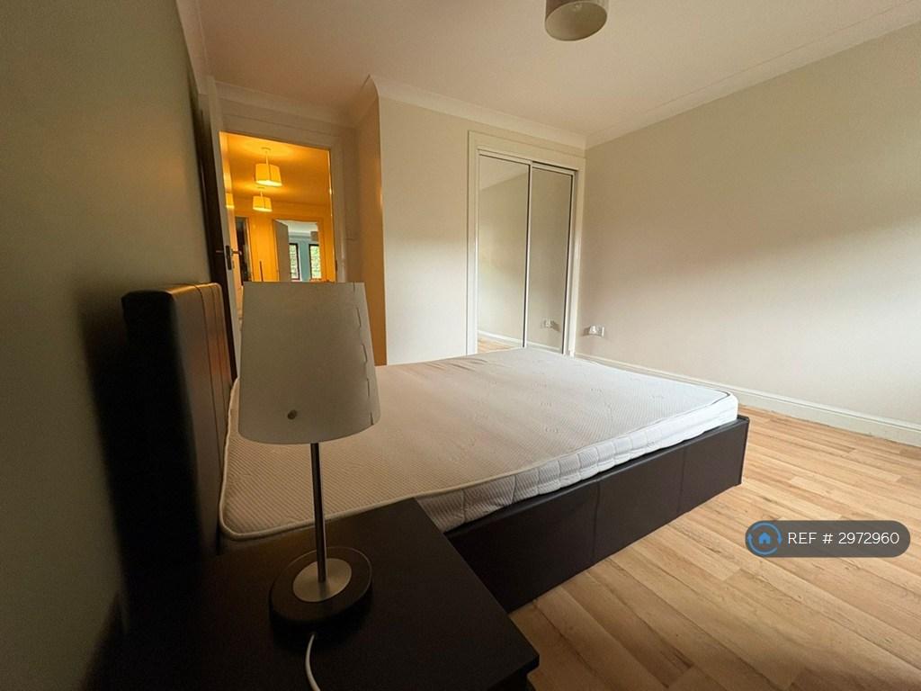 Apartment in Edinburgh, Craigleith - View 5