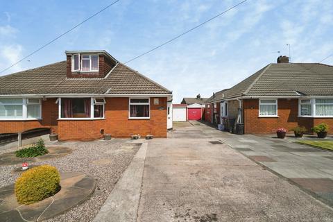 3 bedroom bungalow for sale, Walnut Close, Clifton, Swinton, Manchester, M27