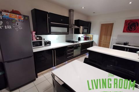 4 bedroom house to rent, Lisvane Street, Cathays, Cardiff