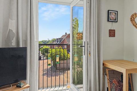 2 bedroom apartment for sale, 31 Dennetts Close, Daventry, NN11 9AE