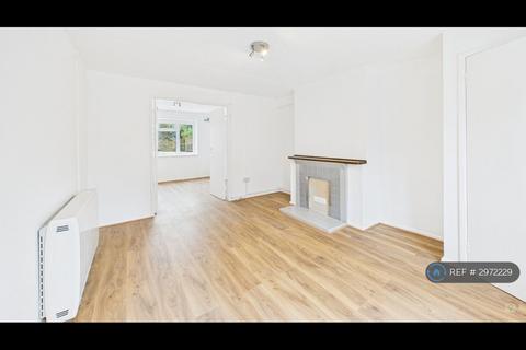 3 bedroom semi-detached house to rent, Church St, Ilminster, TA19