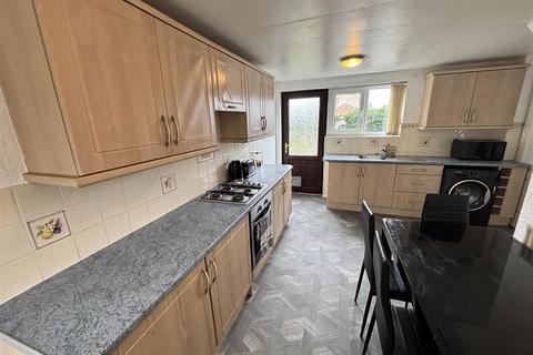 2 bedroom property to rent, Hartley Road, Newton Aycliffe
