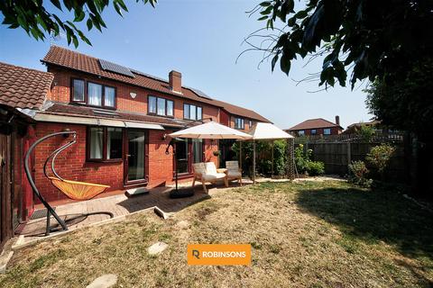 4 bedroom detached house for sale, Pearse Grove, Walton Park, Milton Keynes
