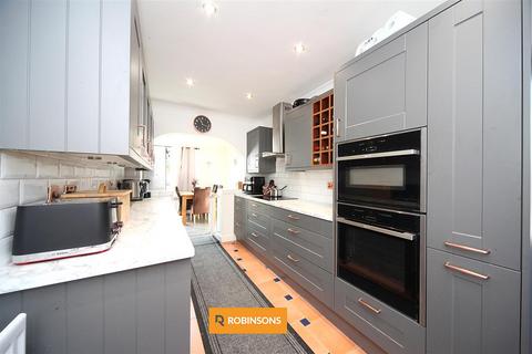 4 bedroom detached house for sale, Pearse Grove, Walton Park, Milton Keynes