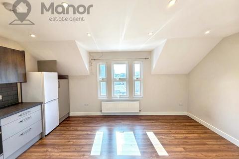 2 bedroom apartment to rent, High Road Leyton, Leyton, E10 6DP