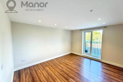 2 bedroom apartment to rent, High Road Leyton, Leyton, E10 6DP