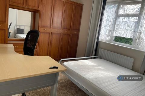 1 bedroom in a house share to rent, Cranfield, Bedford, MK43