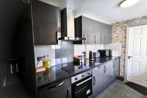 3 bedroom house share to rent, Duncan Street, Sunderland