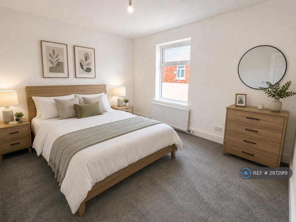 House in Salford, Greater Manchester - View 4