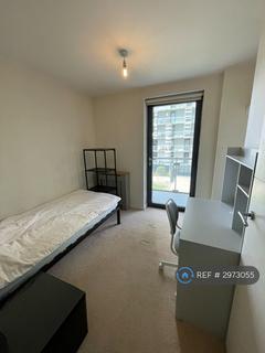 1 bedroom in a flat share to rent, Castlebank Place, Glasgow, G11