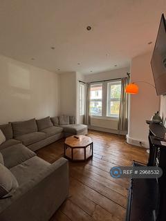 2 bedroom maisonette to rent, Murray Road, London, W5
