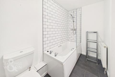 2 bedroom flat for sale, Harvey Lane, Thorpe St Andrew, Norwich