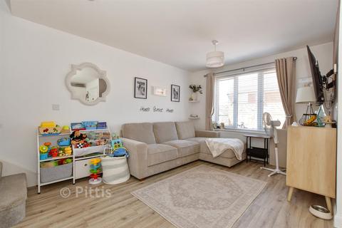 2 bedroom terraced house for sale, Naval Terrace, East Cowes PO32