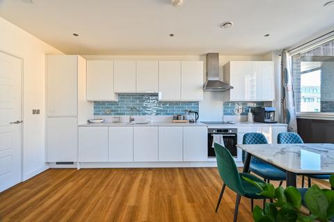2 bedroom flat for sale, Shackleton Way, Gallions Reach, LONDON, E16
