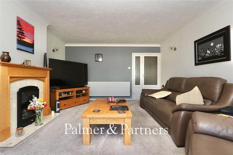 3 bedroom bungalow for sale, Gleneagles Drive, Ipswich, Suffolk, IP4