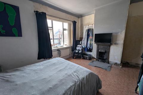 3 bedroom semi-detached house for sale, Claremont Road, Darlington